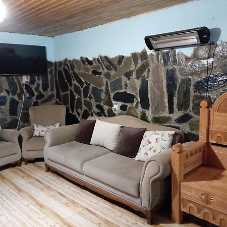 Готель Stone House Marexi Adishi Екстер'єр фото