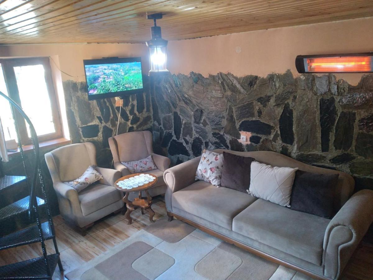 Готель Stone House Marexi Adishi Екстер'єр фото