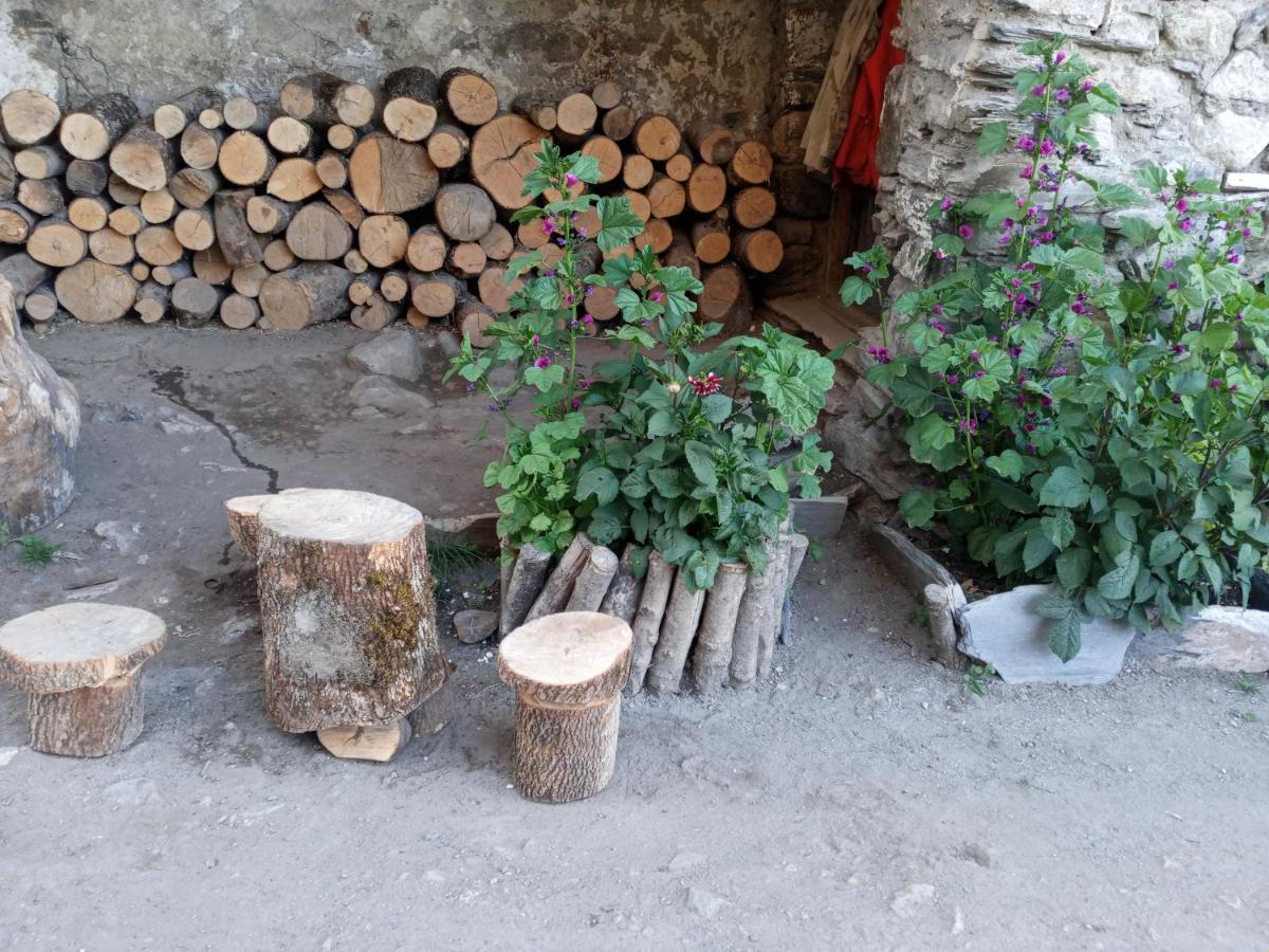 Готель Stone House Marexi Adishi Екстер'єр фото