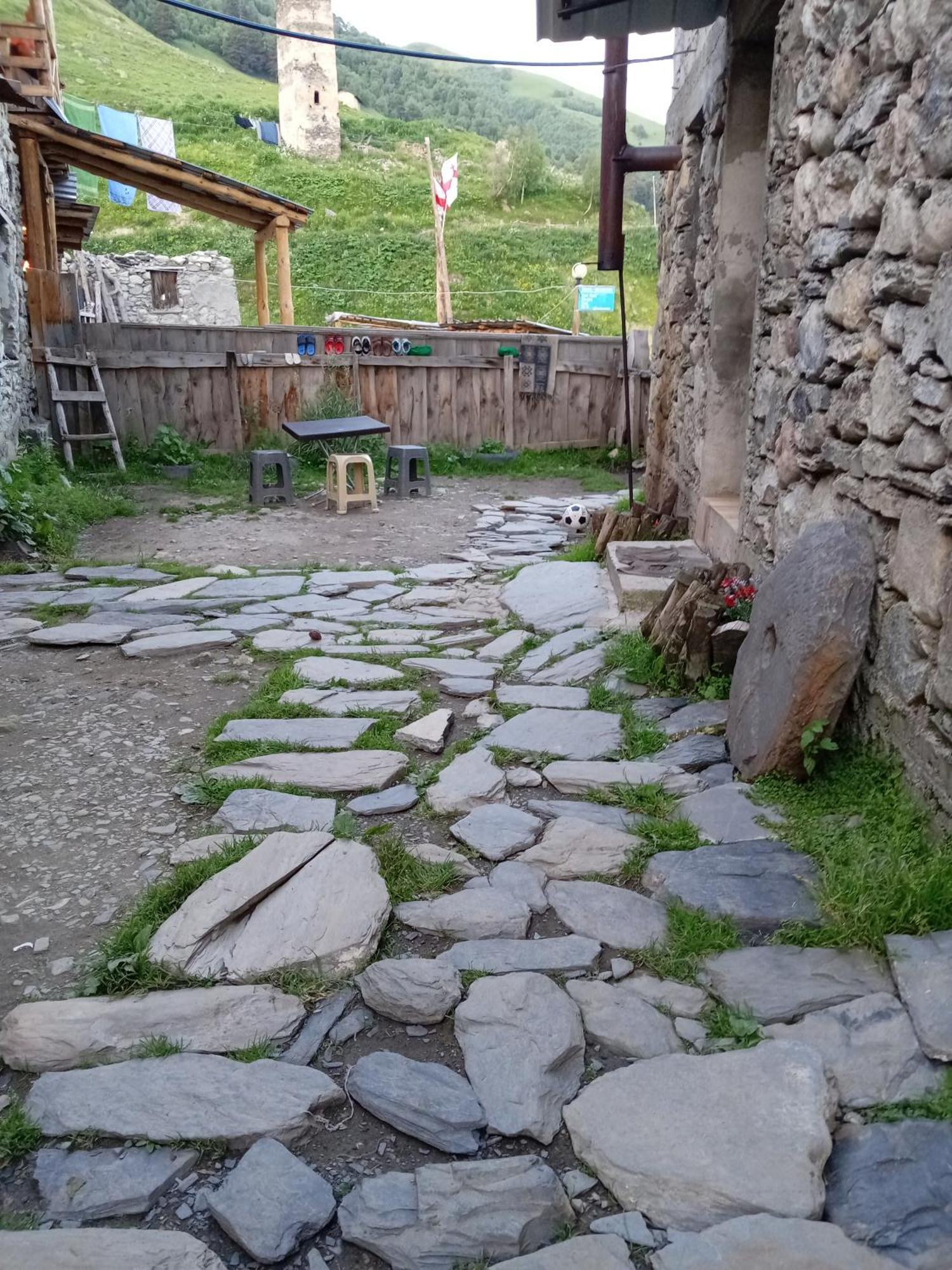 Готель Stone House Marexi Adishi Екстер'єр фото