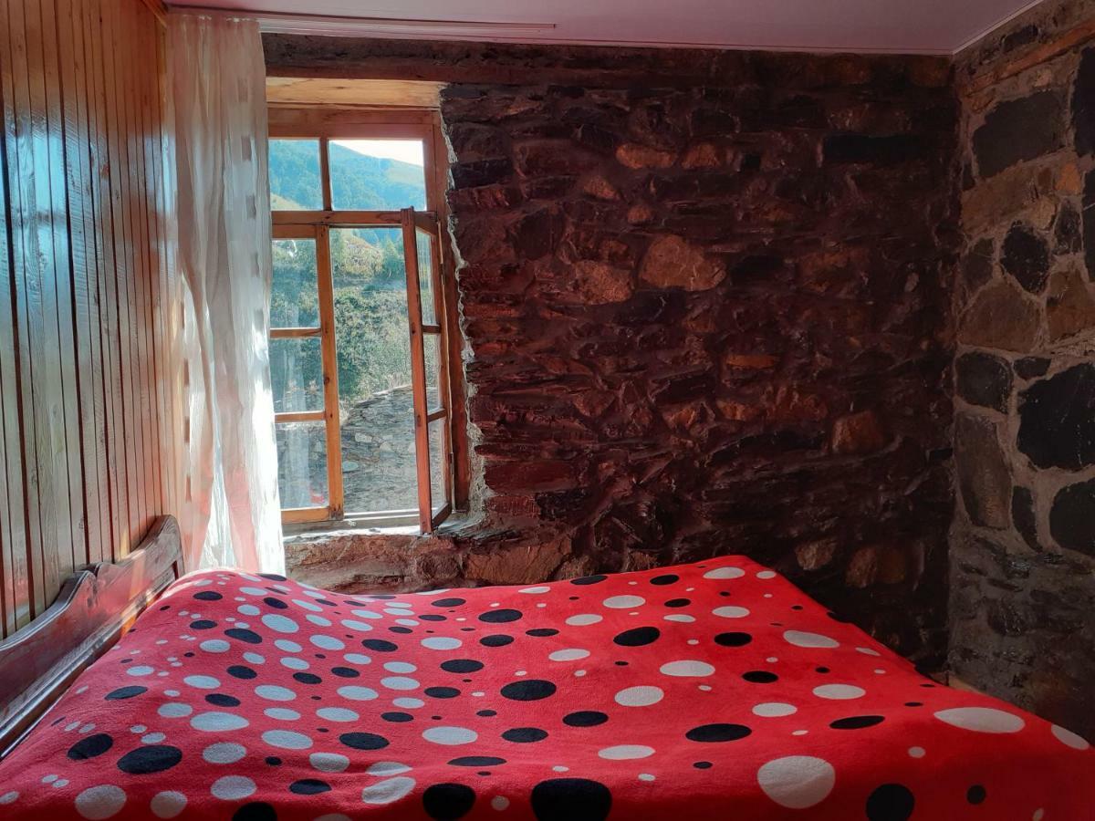 Готель Stone House Marexi Adishi Екстер'єр фото
